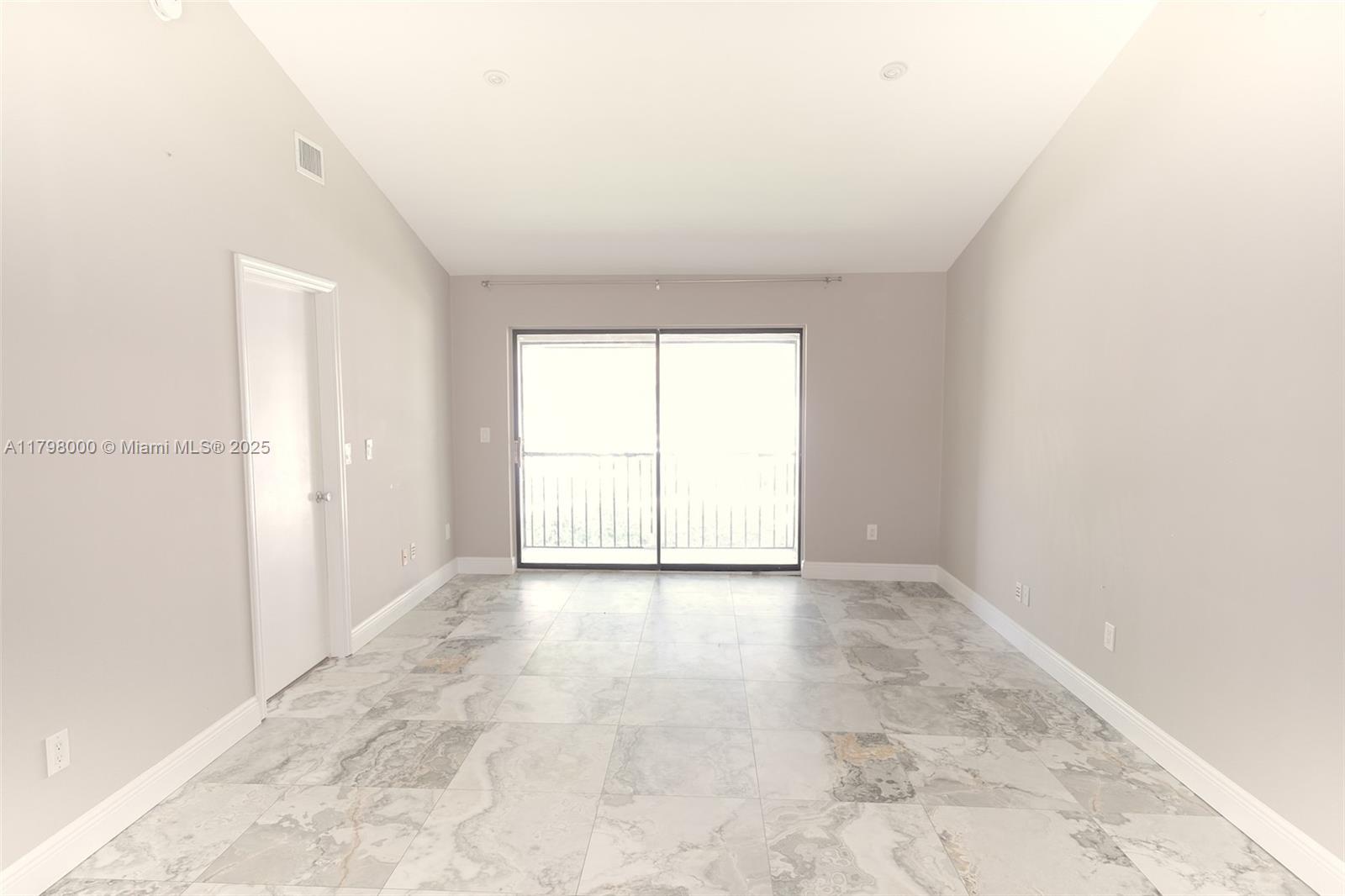 SAN REMO GOLF & TENNIS CL - Residential Lease