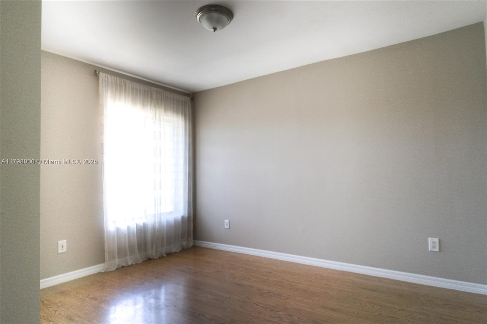 SAN REMO GOLF & TENNIS CL - Residential Lease