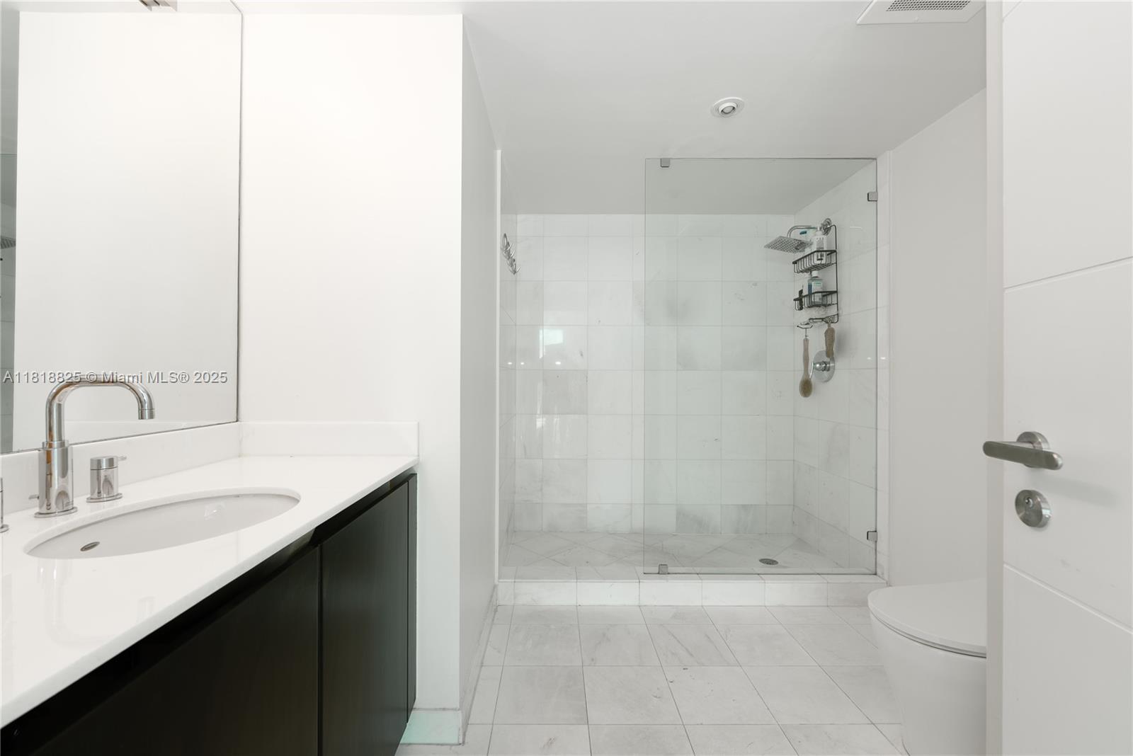 ONYX ON THE BAY CONDO - Residential Lease