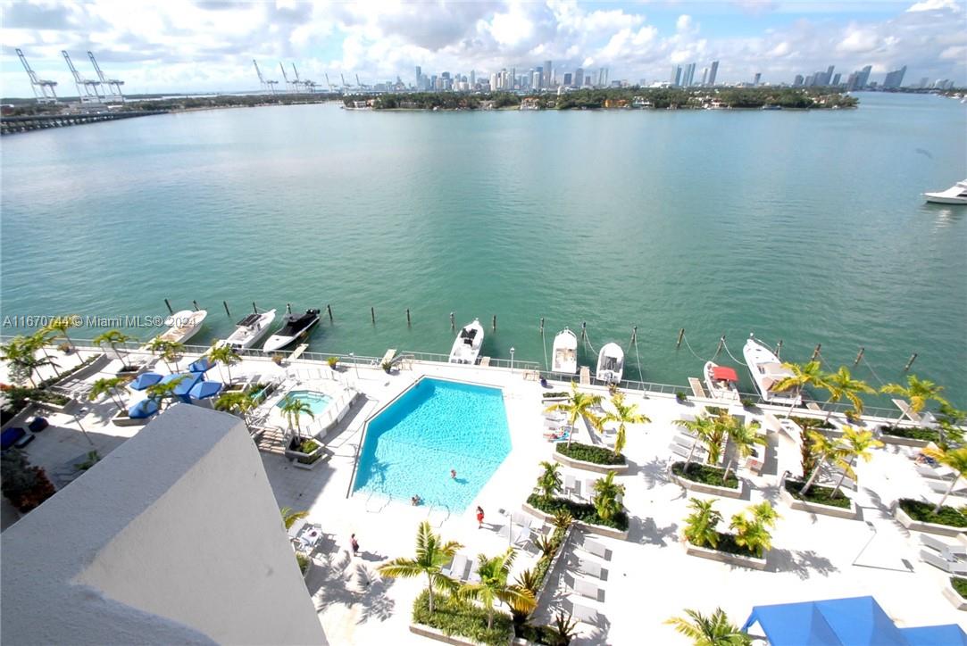 800 West Ave PH27