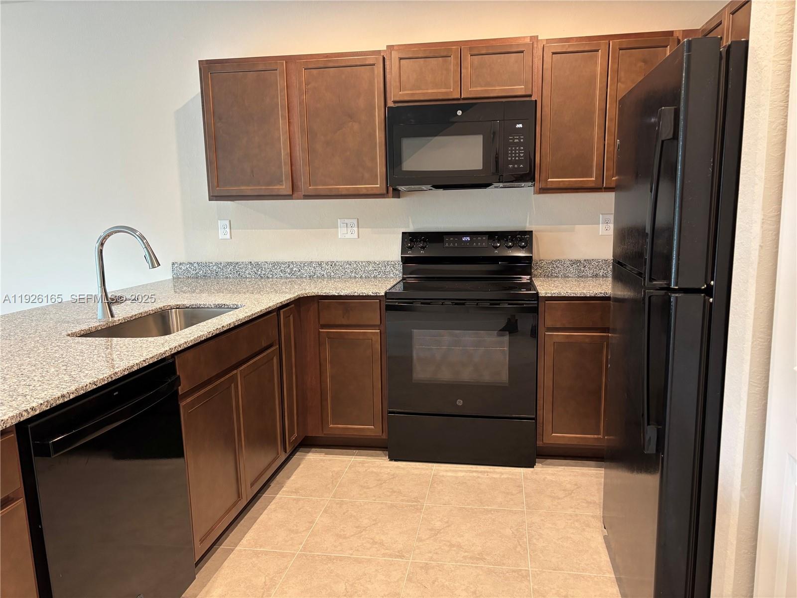 COSTA BLANCA VILLAS - Residential Lease