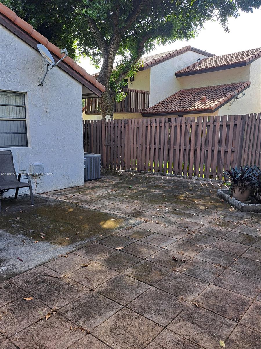 CROSSINGS VILLAGE HOMES C - Residential