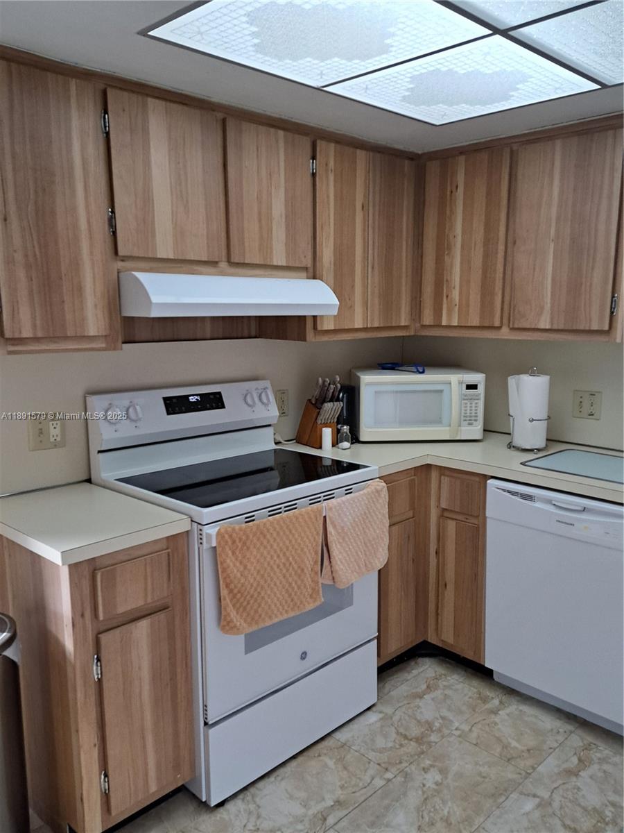 CROSSINGS VILLAGE HOMES C - Residential