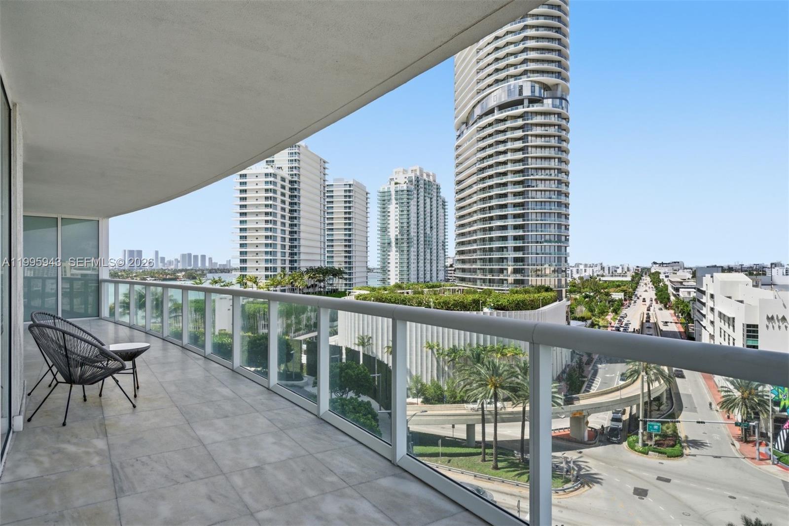 ICON CONDO - Residential