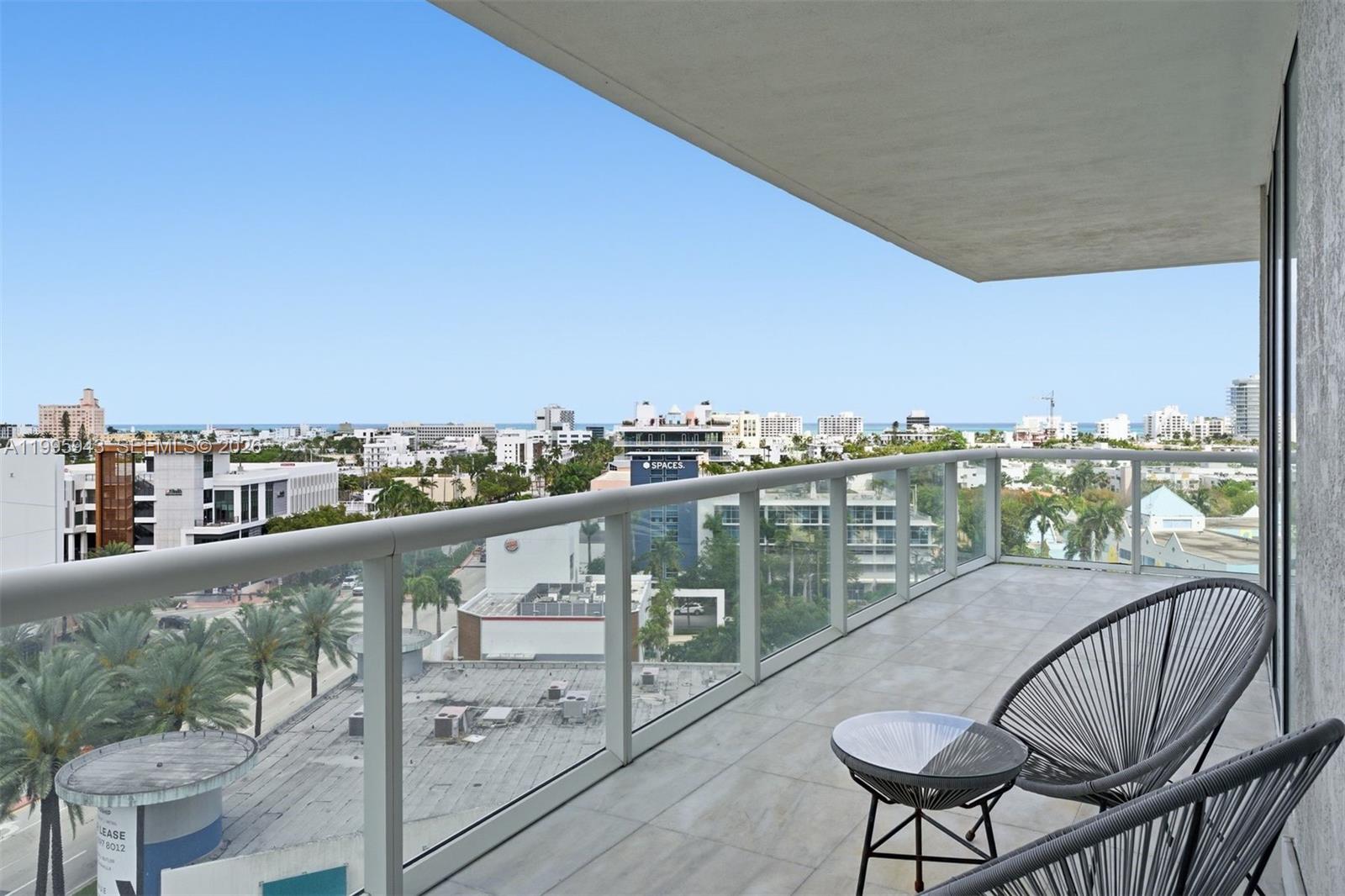 ICON CONDO - Residential