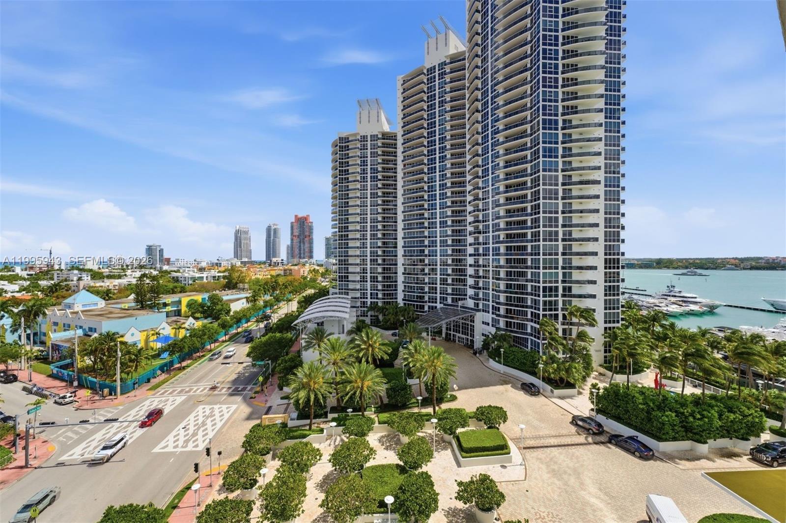 ICON CONDO - Residential