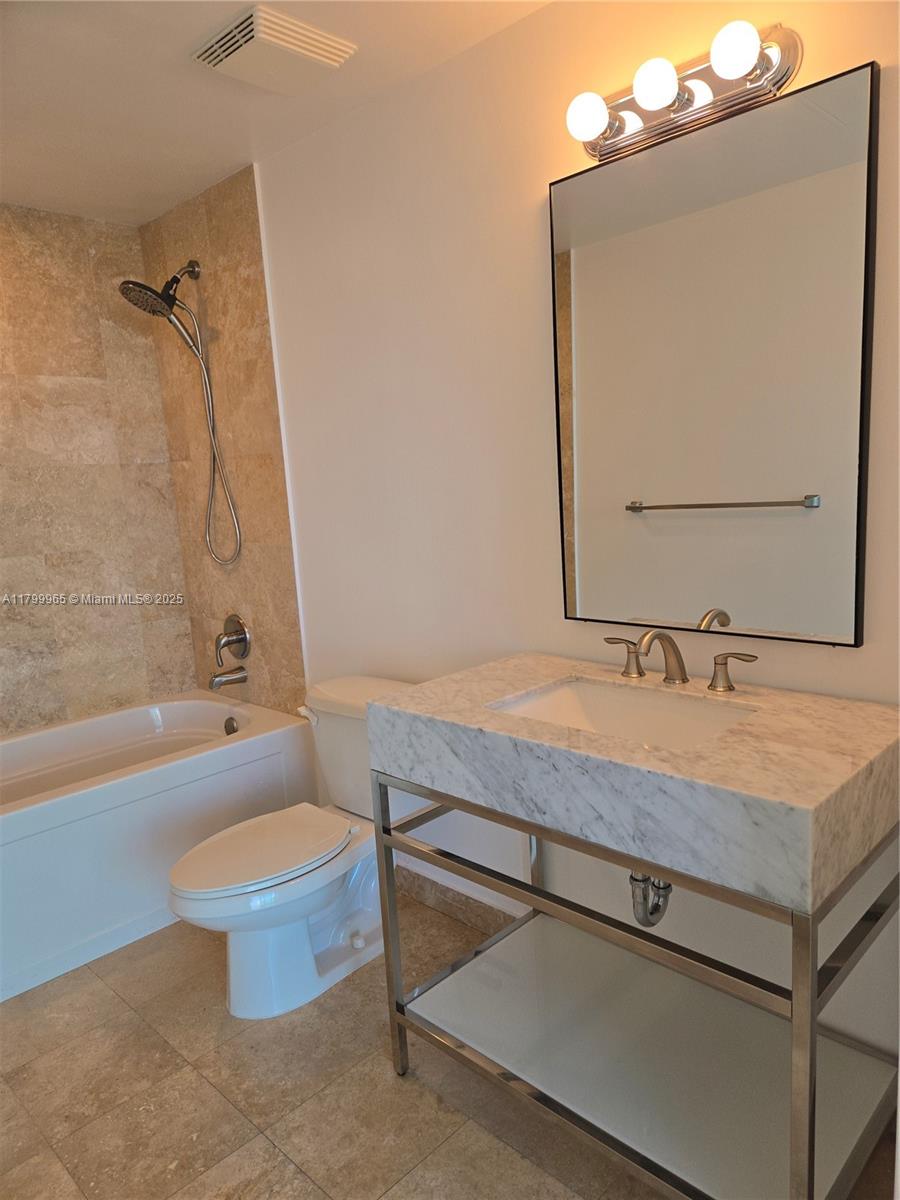 WIND CONDO - Residential