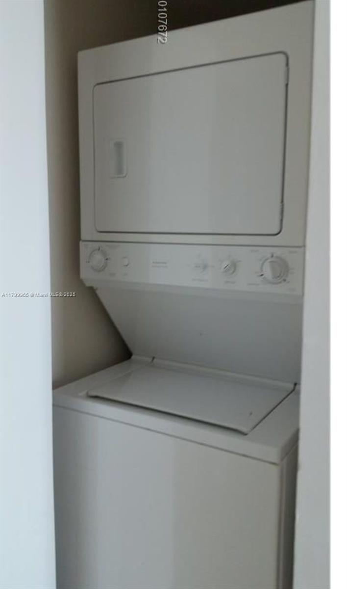 WIND CONDO - Residential