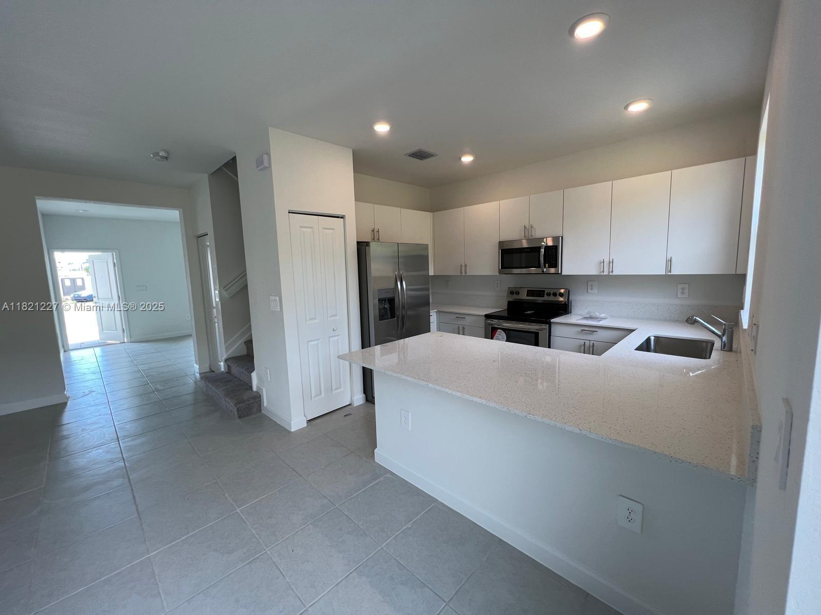 1676 SE 26th Ter 0