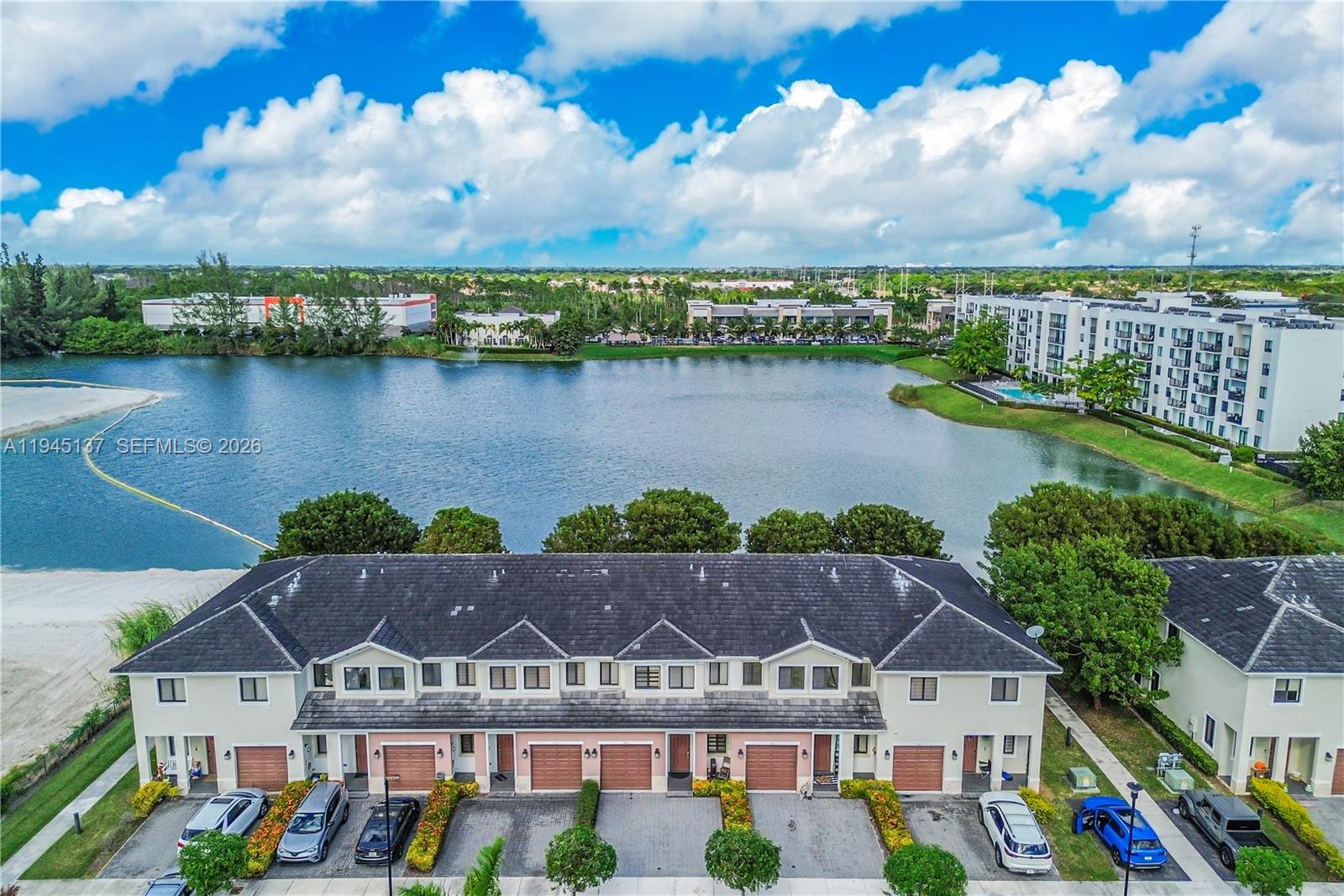 HIDDEN LAKE TOWNHOMES - Residential