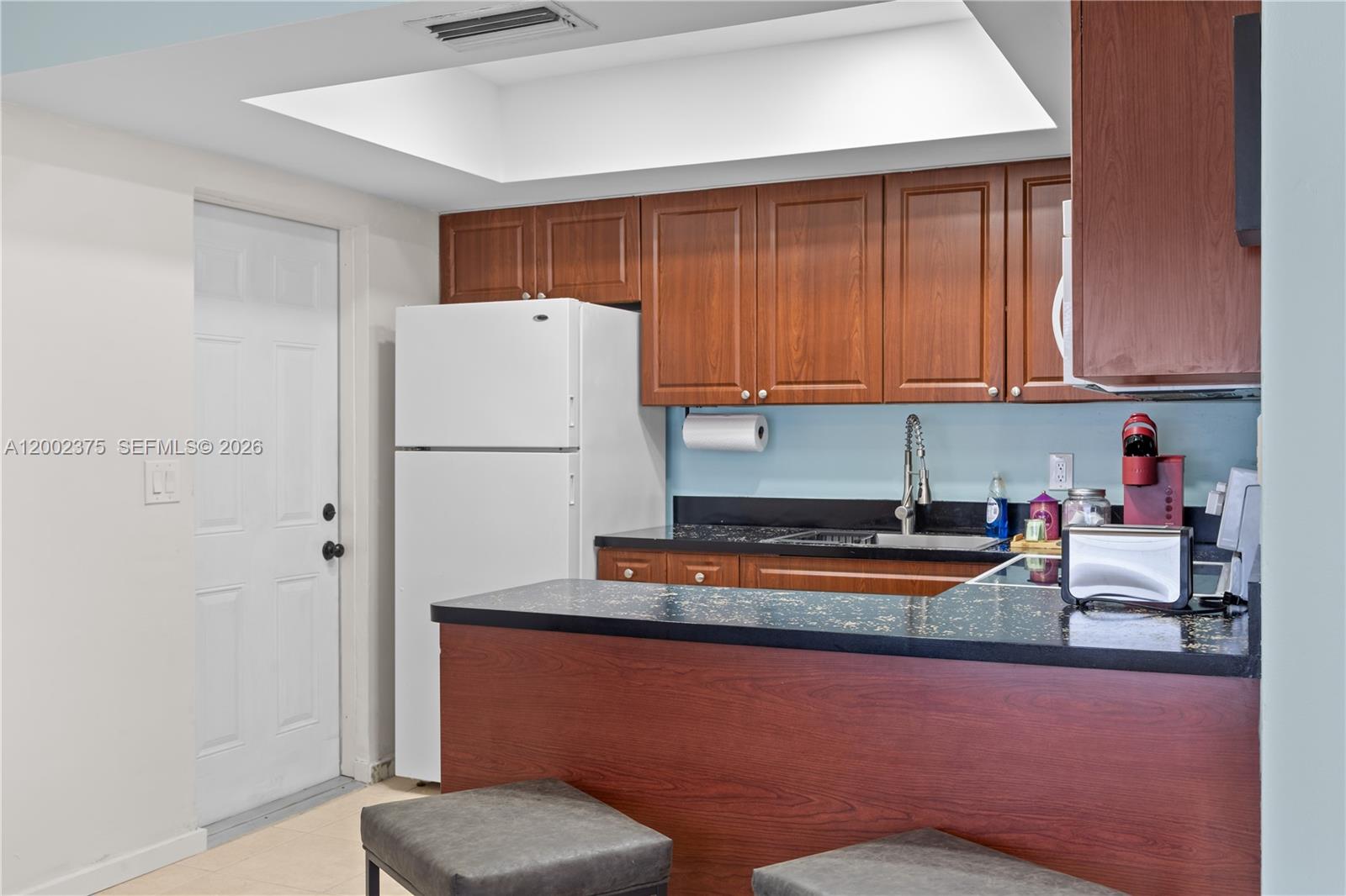 OCEAN DRIVE ESTATES - Residential Income