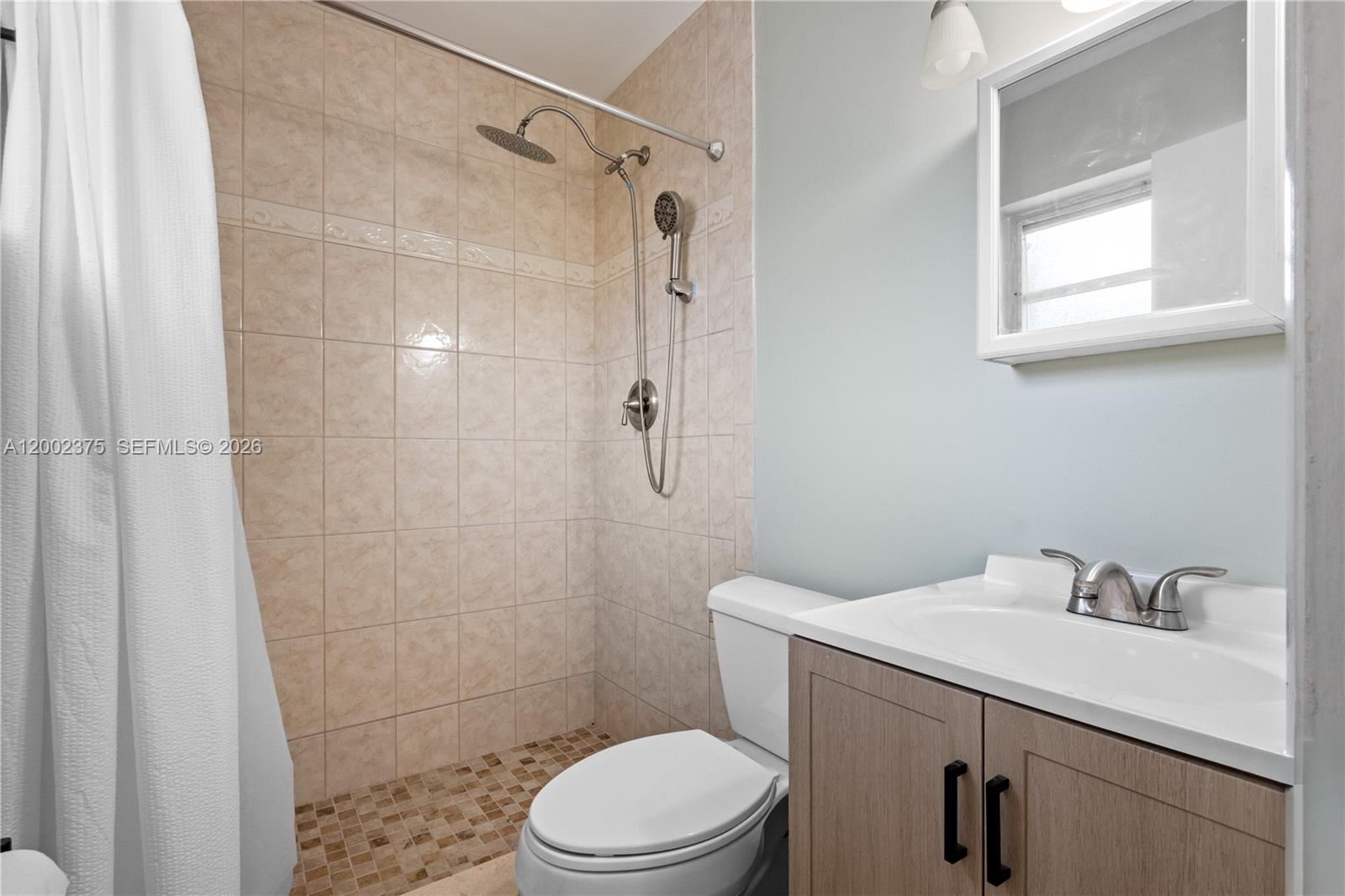 OCEAN DRIVE ESTATES - Residential Income