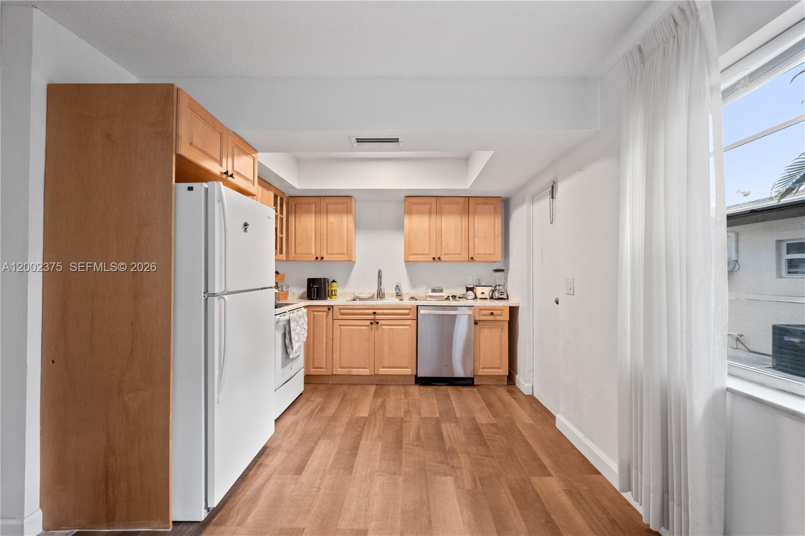 OCEAN DRIVE ESTATES - Residential Income