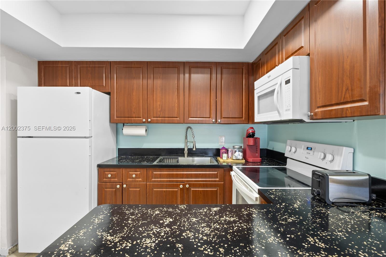 OCEAN DRIVE ESTATES - Residential Income