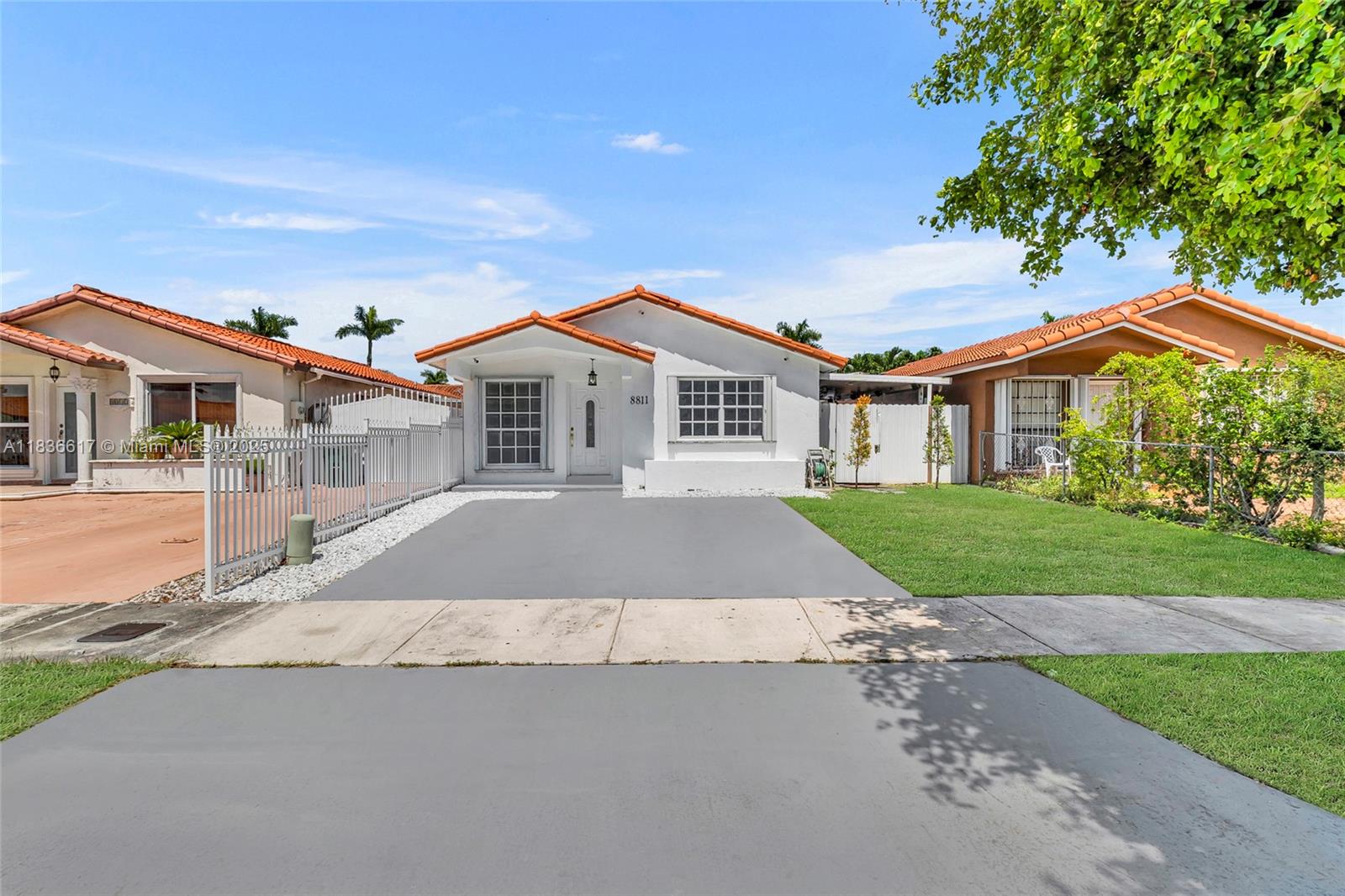 8811 NW 112th Ter