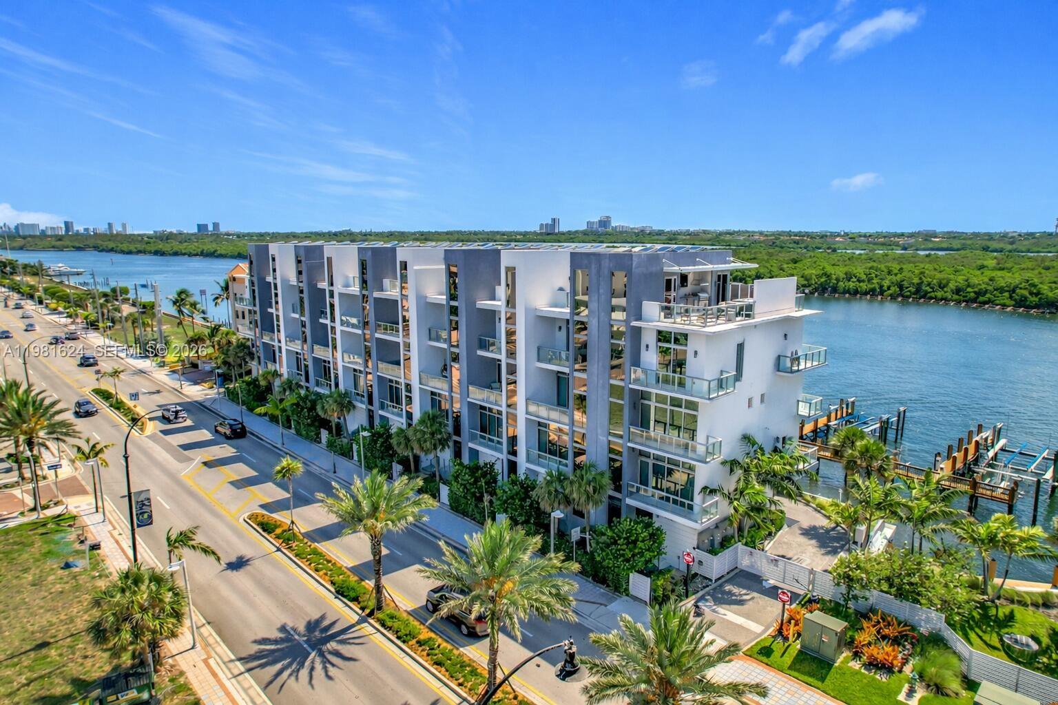 HOLLYWOOD BEACH SECOND AD - Residential