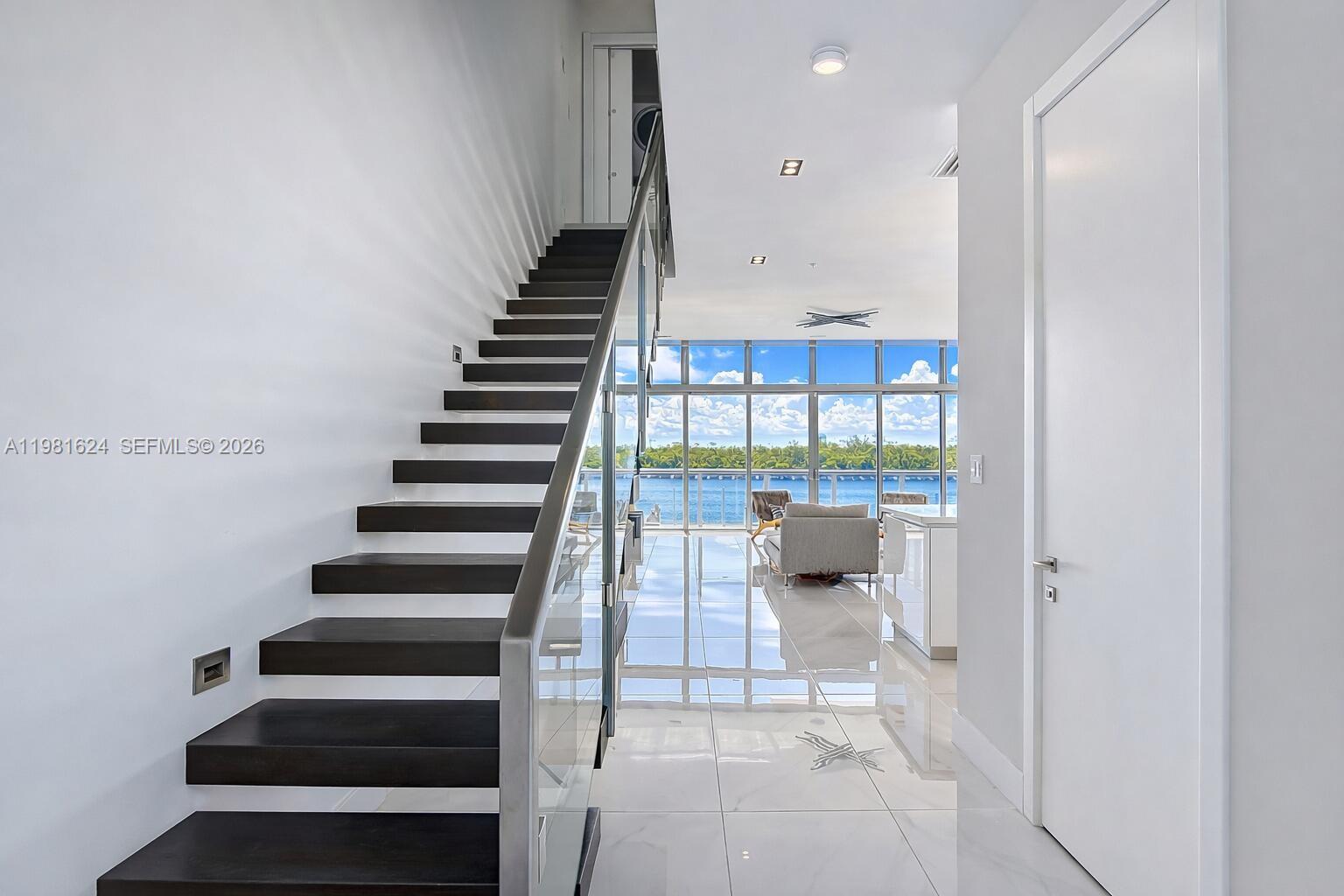 HOLLYWOOD BEACH SECOND AD - Residential