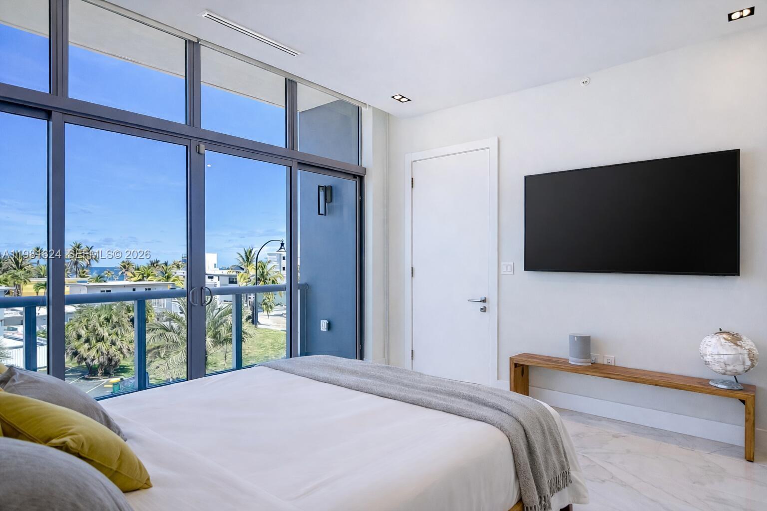 HOLLYWOOD BEACH SECOND AD - Residential