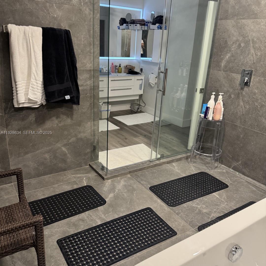 L HERMITAGE - Residential