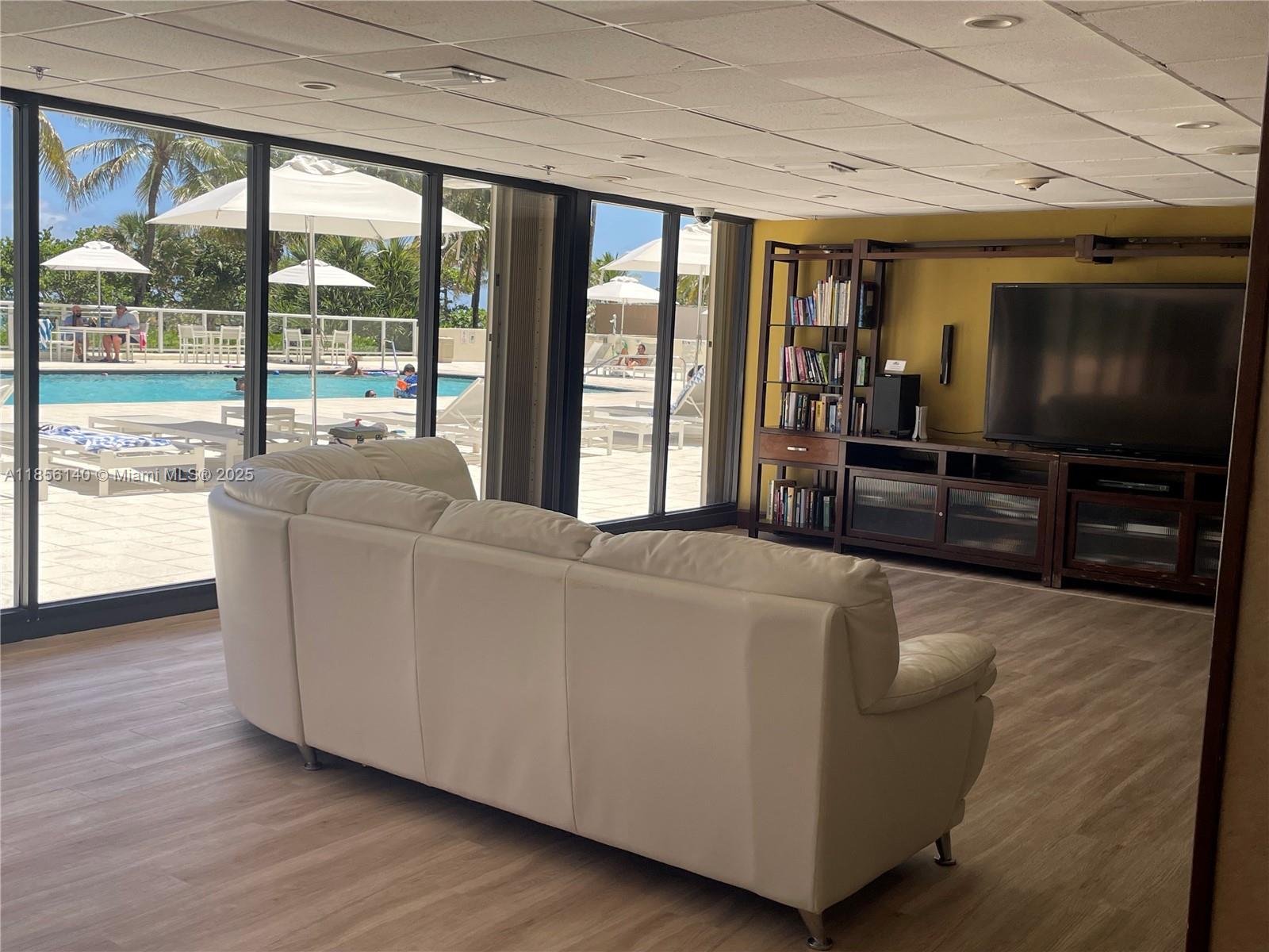 THE PLAZA OF BAL HARBOUR - Residential Lease