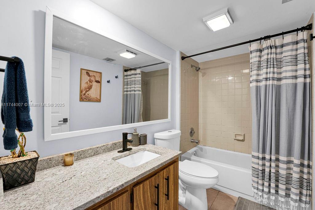 WHITEHALL CONDO AT CAMINO - Residential