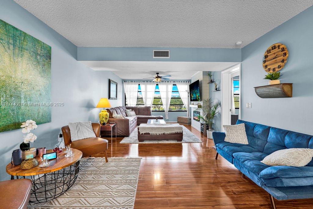 WHITEHALL CONDO AT CAMINO - Residential