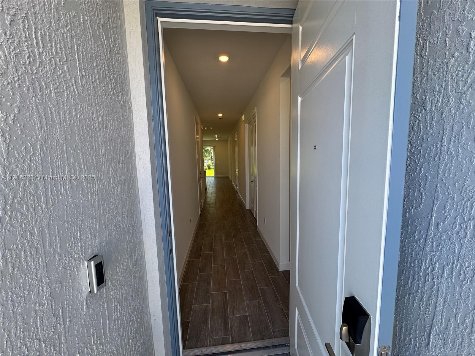 DELRAY TRAILS AT VILLA DE - Residential Lease