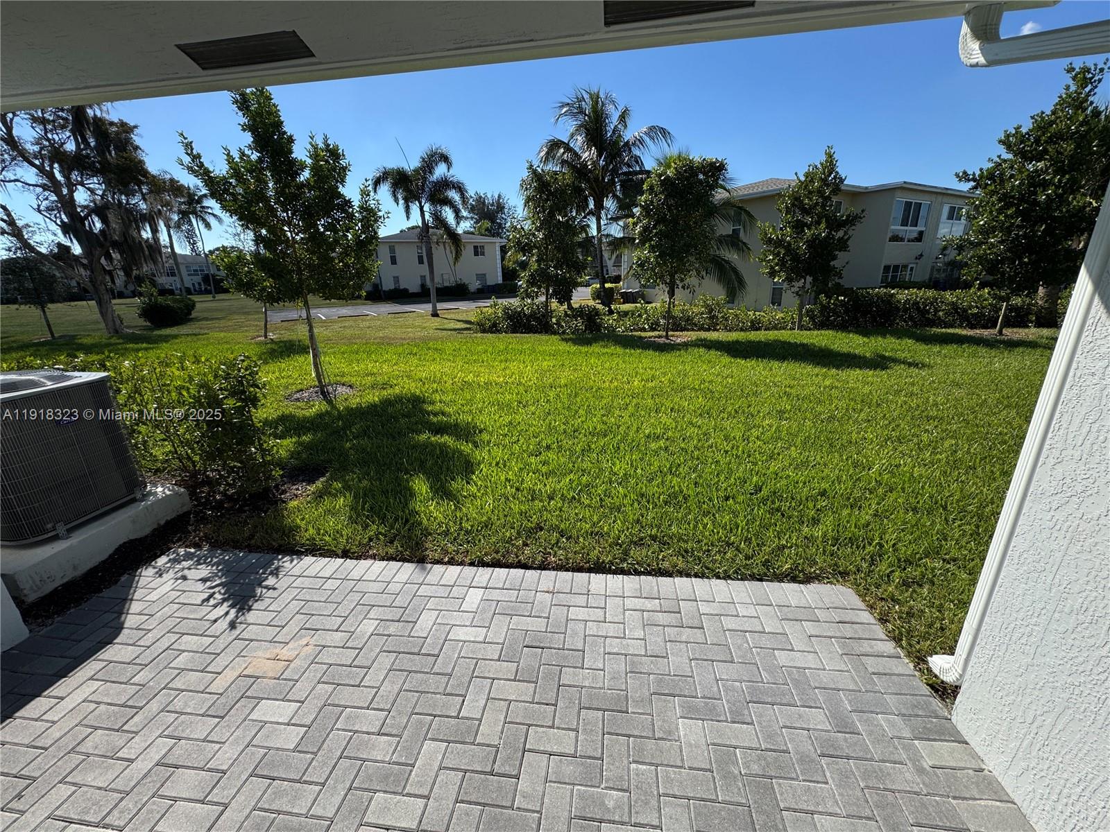 DELRAY TRAILS AT VILLA DE - Residential Lease