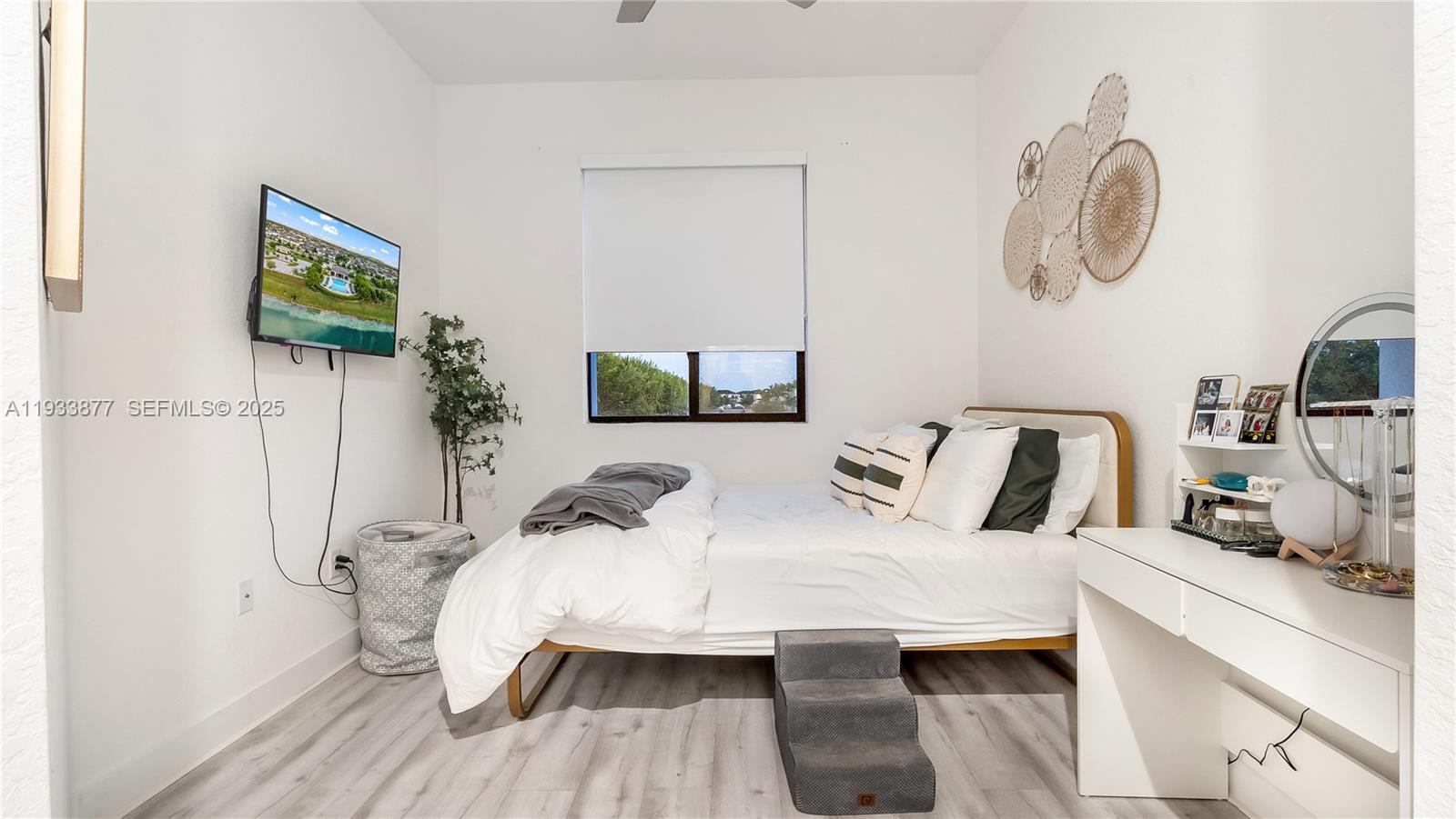 MC RESIDENTIAL - Residential