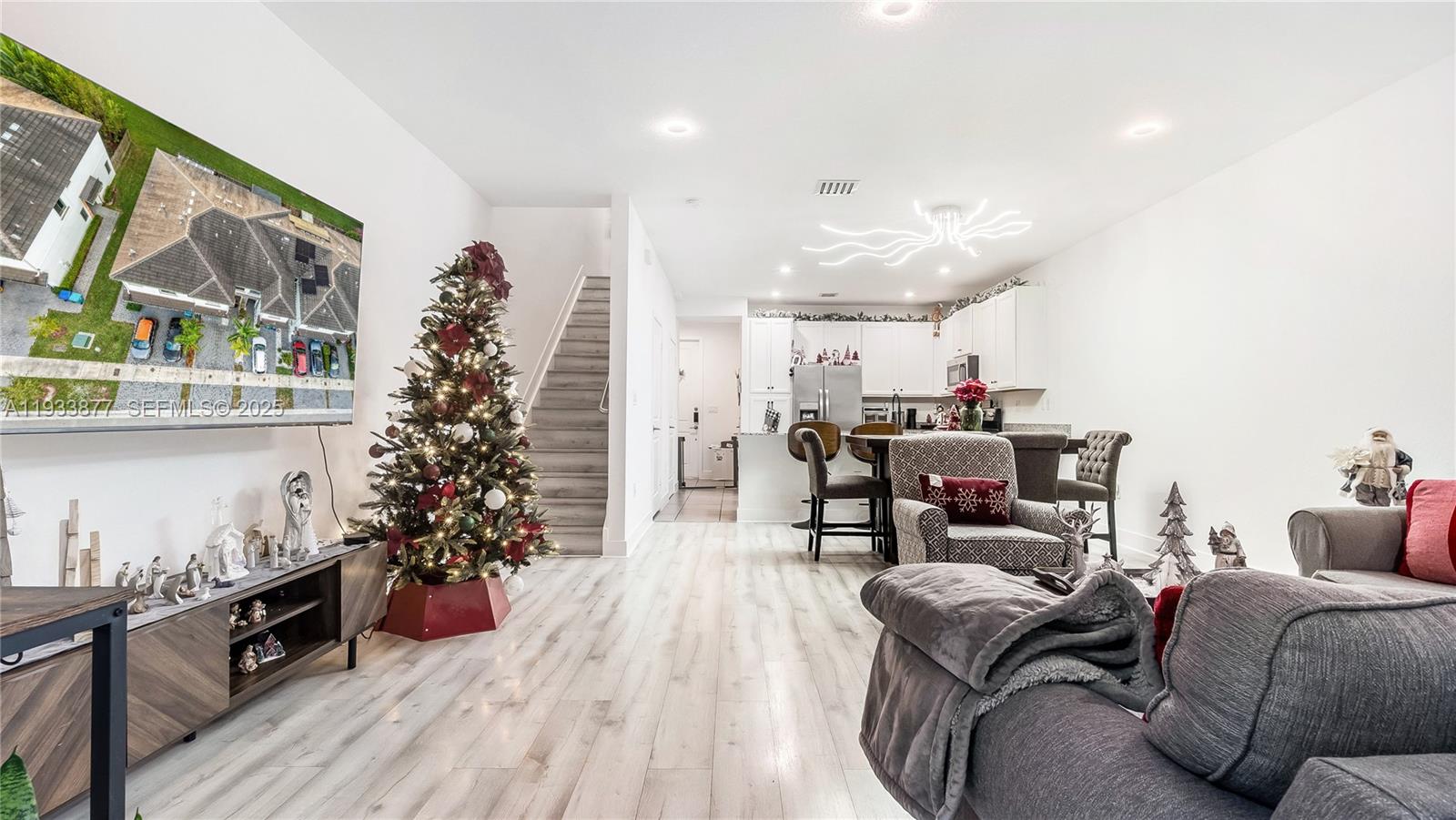 MC RESIDENTIAL - Residential