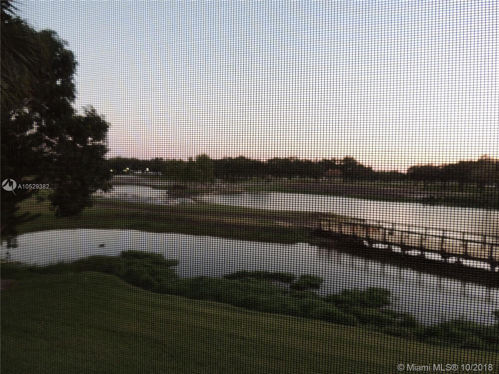 ROLLING HILLS GOLF & TENN - Residential