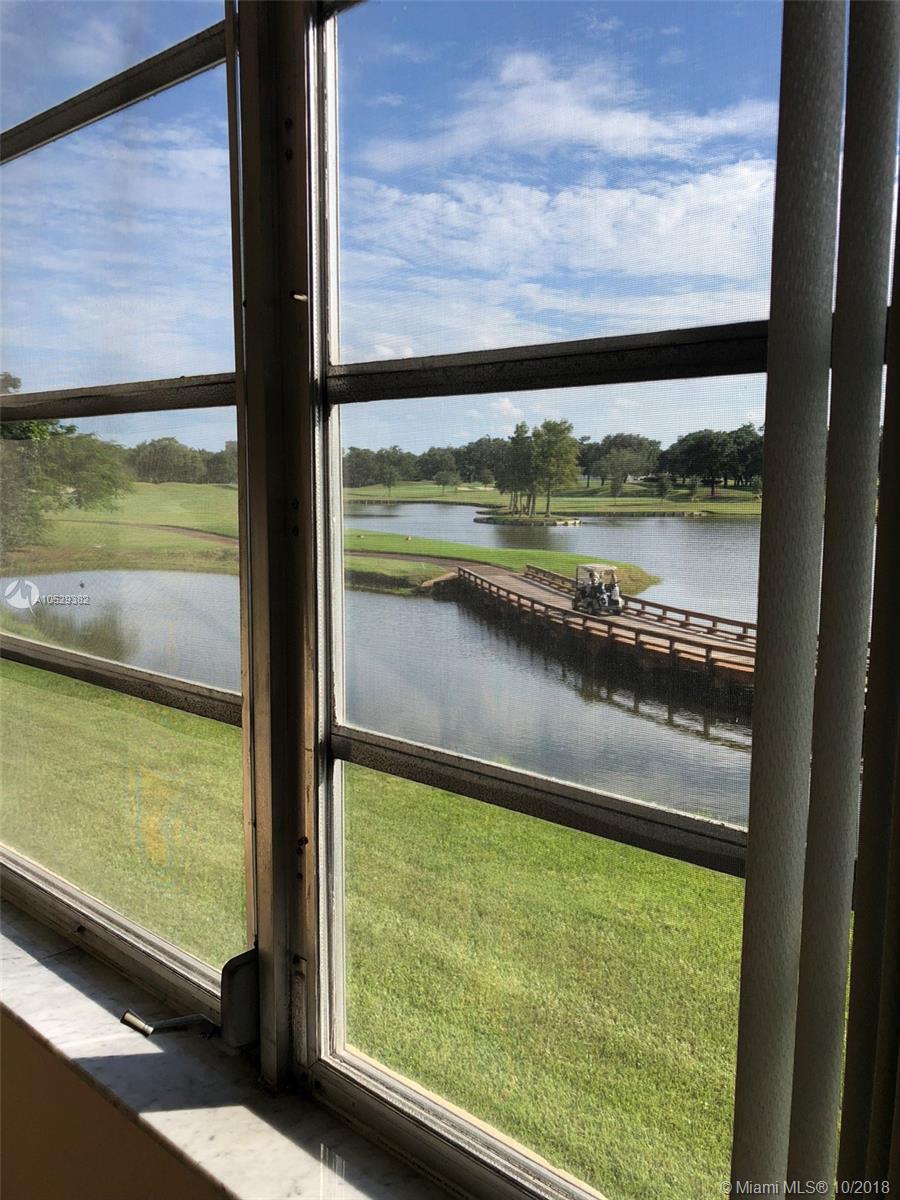 ROLLING HILLS GOLF & TENN - Residential