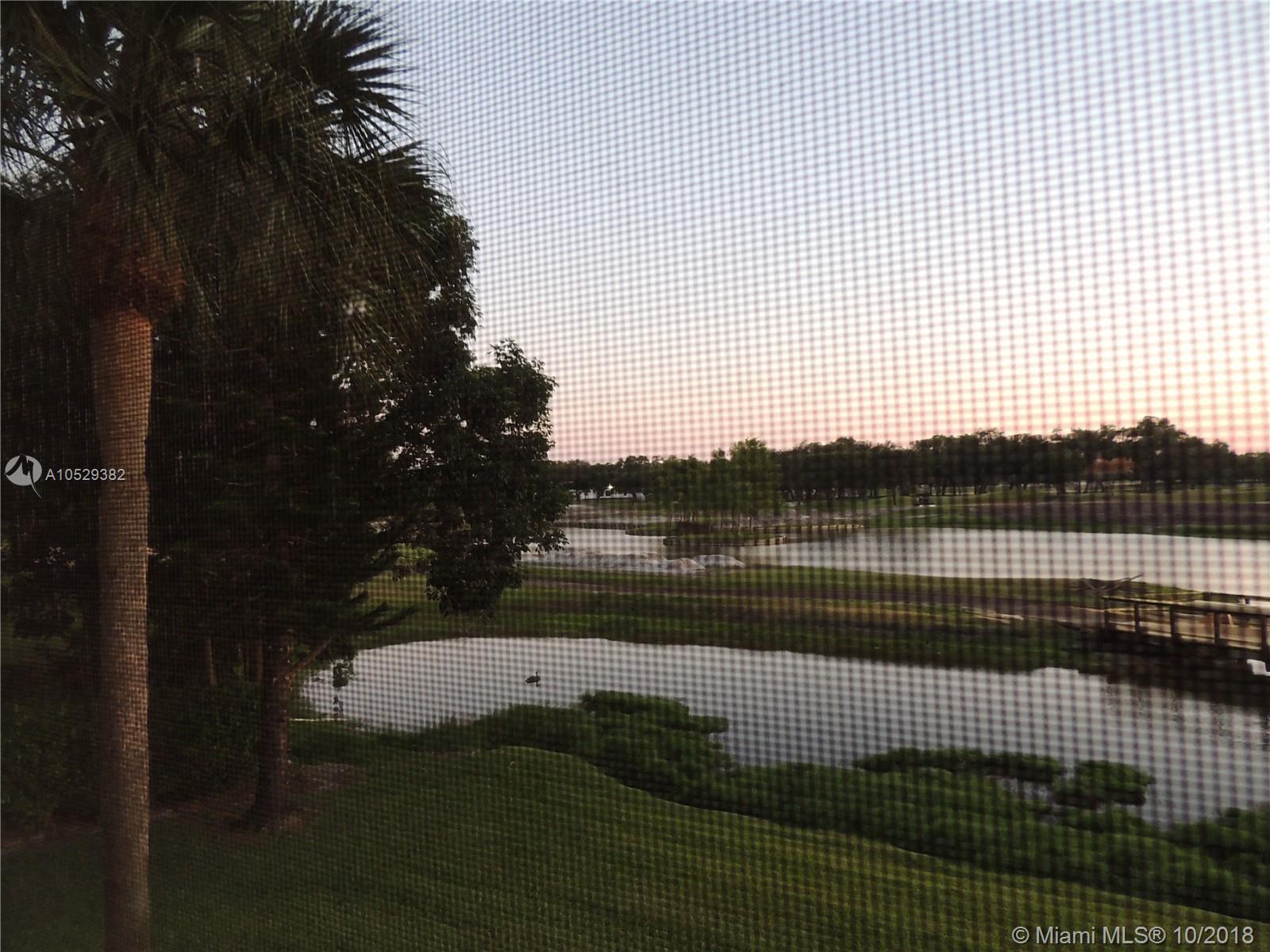 ROLLING HILLS GOLF & TENN - Residential