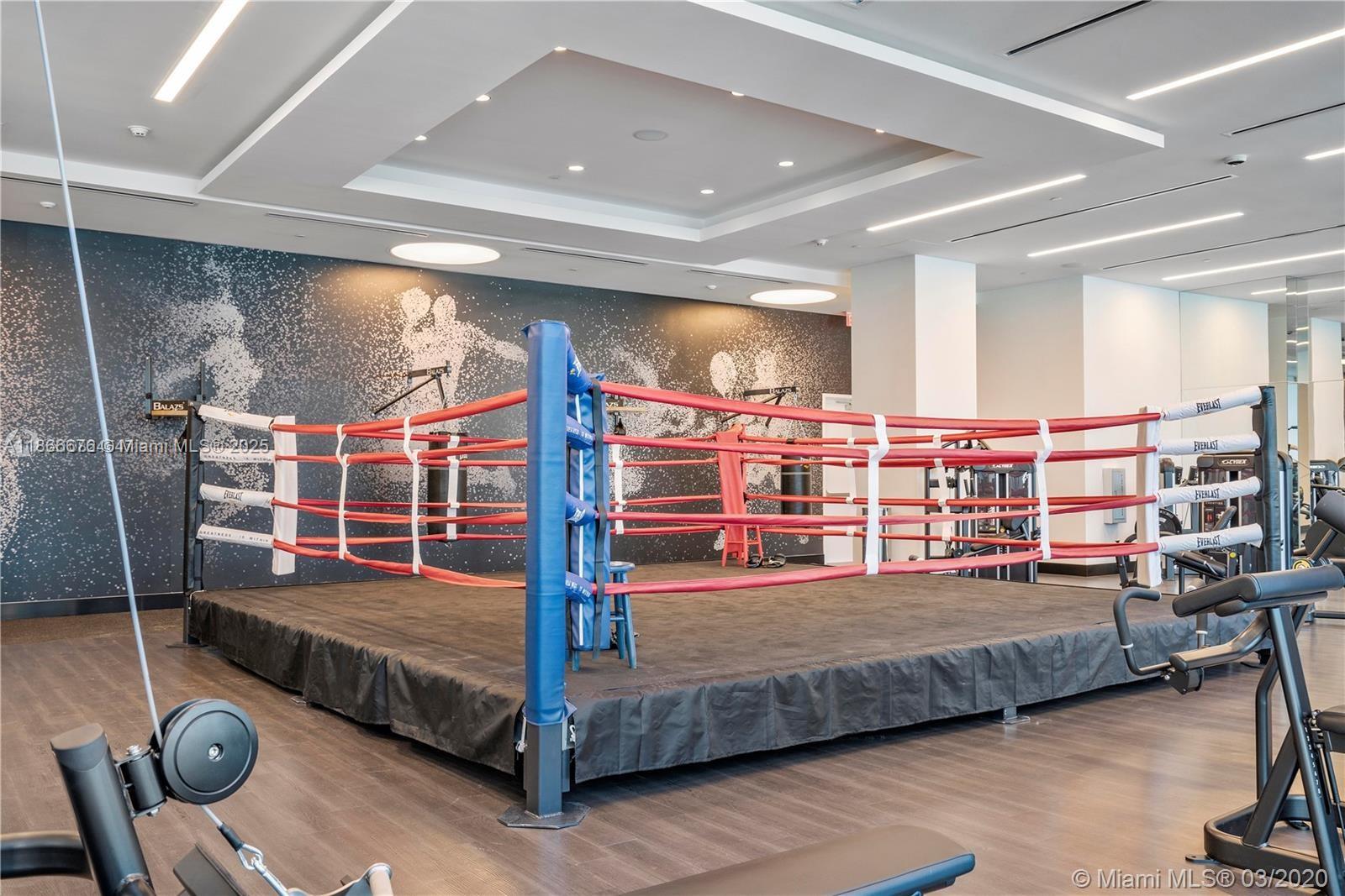 PARAMOUNT MIAMI WORLDCENT - Residential