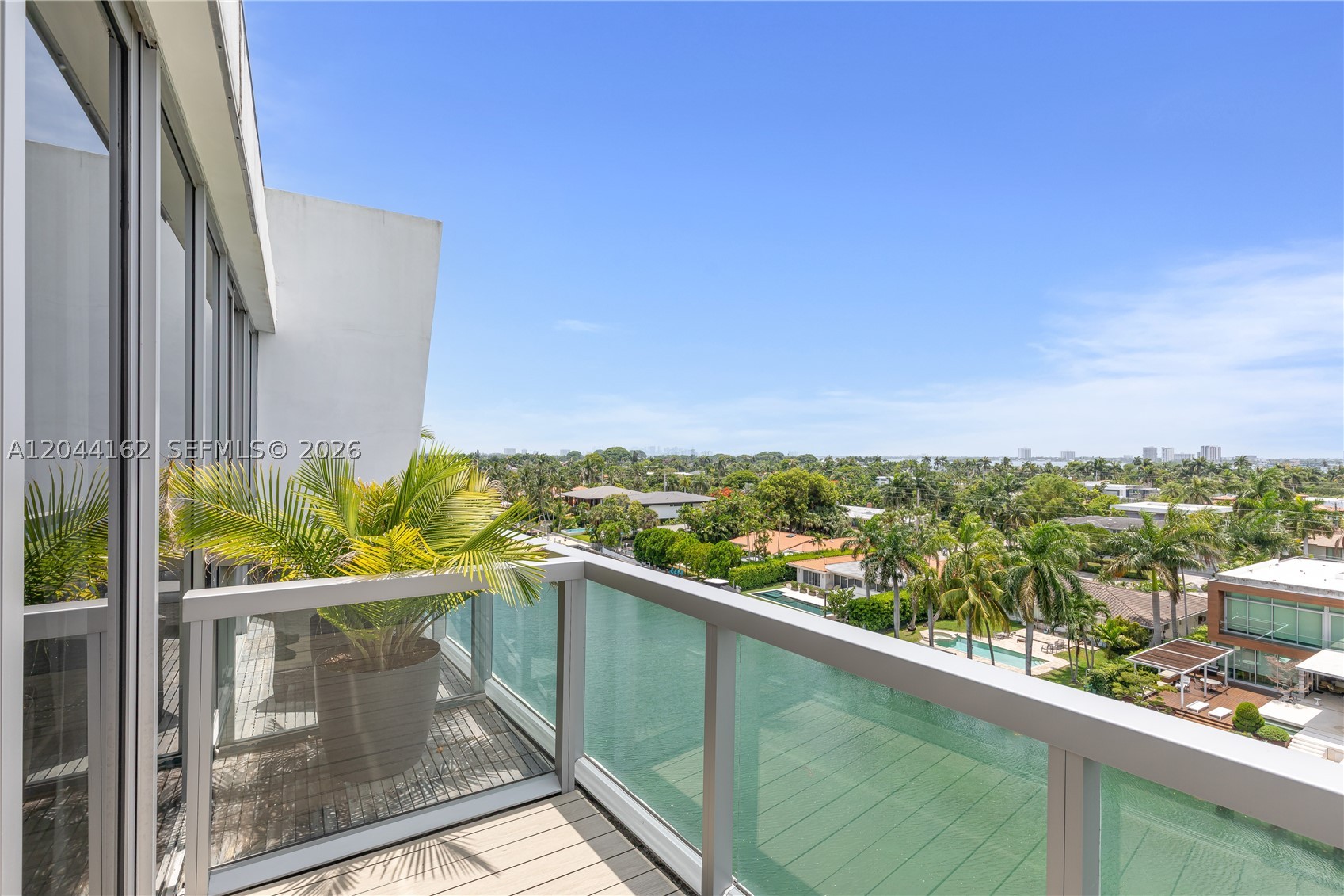 9940 W Bay Harbor Dr 7H-S