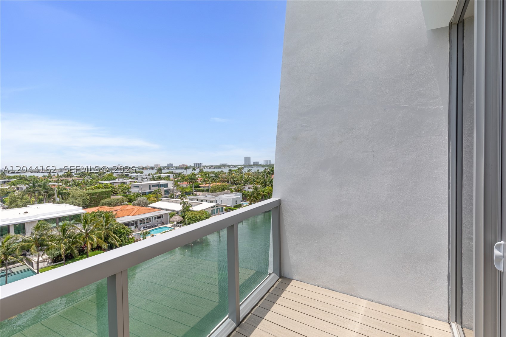 9940 W Bay Harbor Dr 7H-S