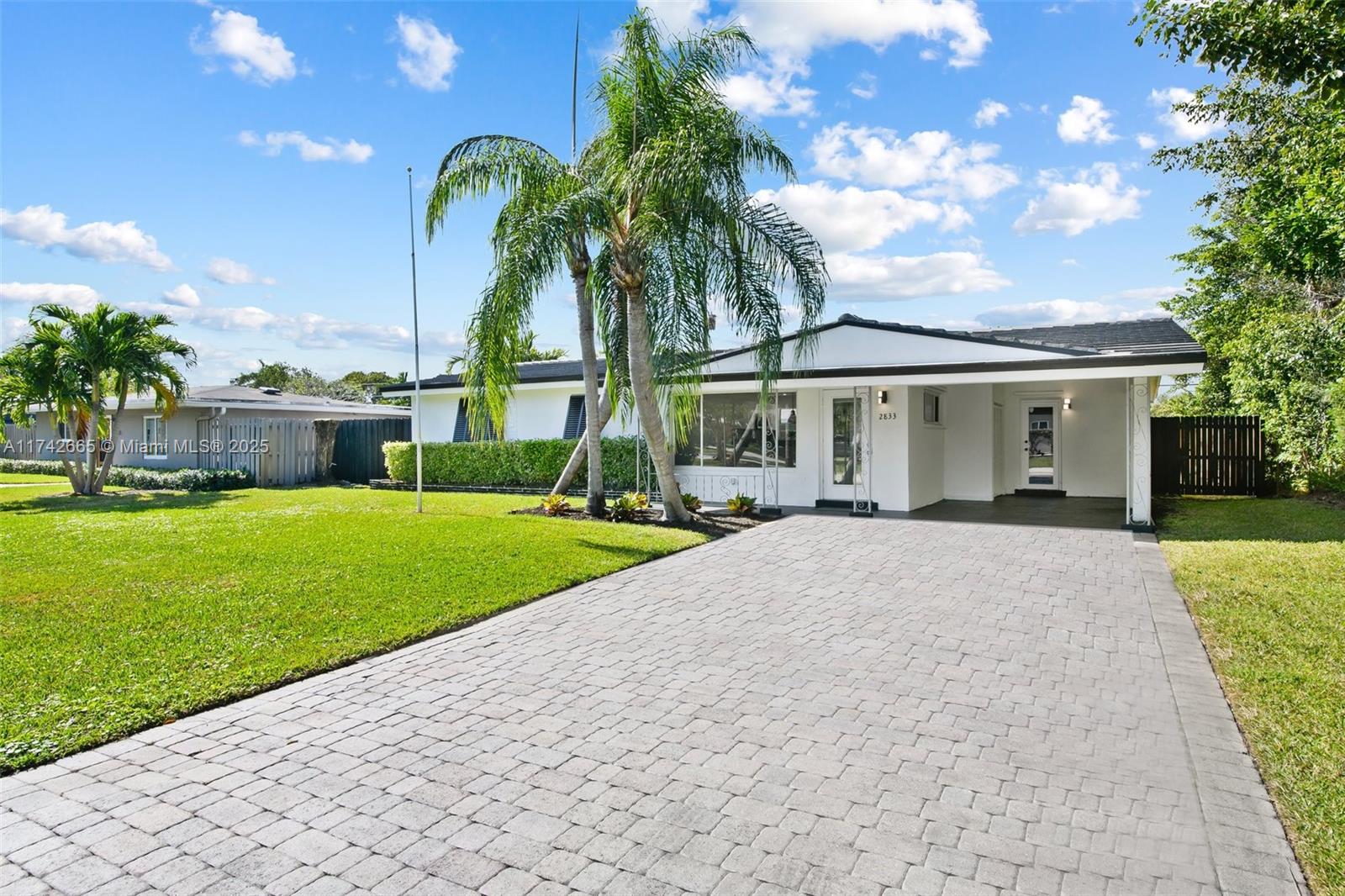 Rental Property at 2833 Nw 7th Ave, Wilton Manors, Broward County, Florida - Bedrooms: 3 
Bathrooms: 2  - $4,500 MO.