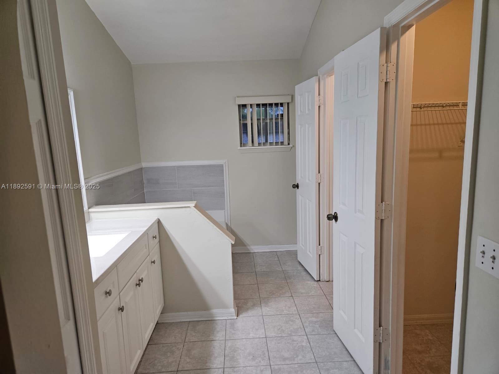 PORT MALABAR UNIT 8 - Residential