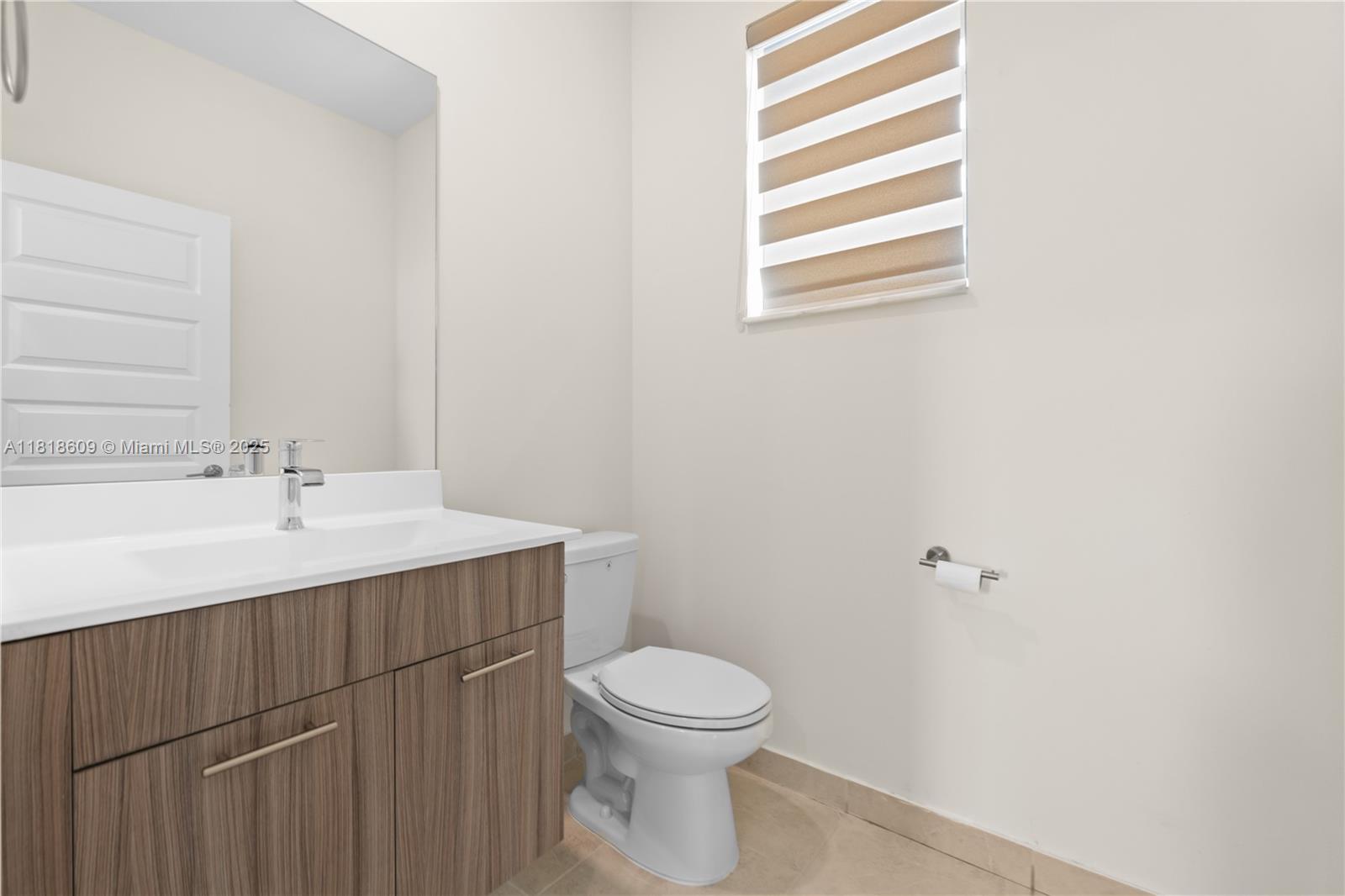 DOWNTOWN DORAL SOUTH PHAS - Residential Lease