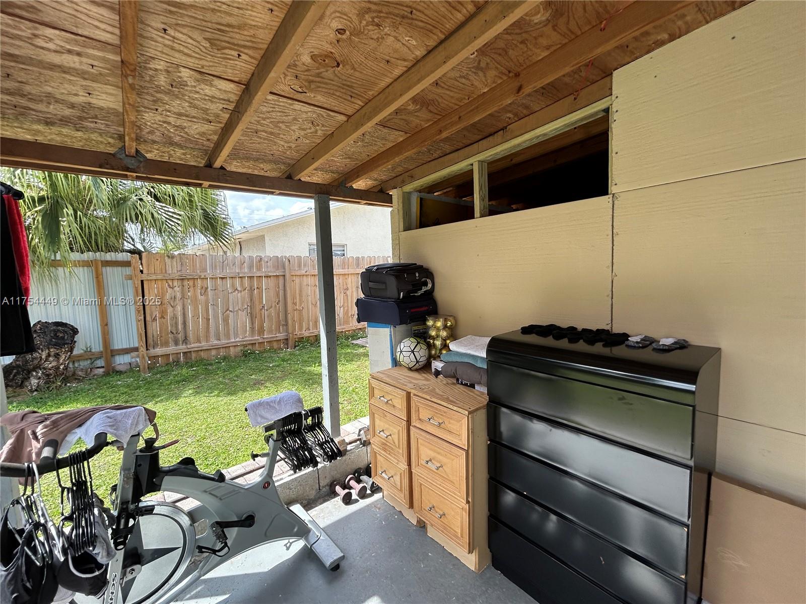 ALTAMIRA GARDENS CONDO - Residential