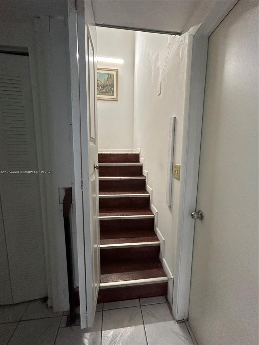 ALTAMIRA GARDENS CONDO - Residential