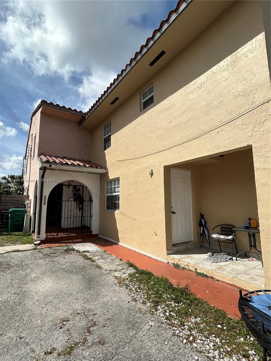 ALTAMIRA GARDENS CONDO - Residential