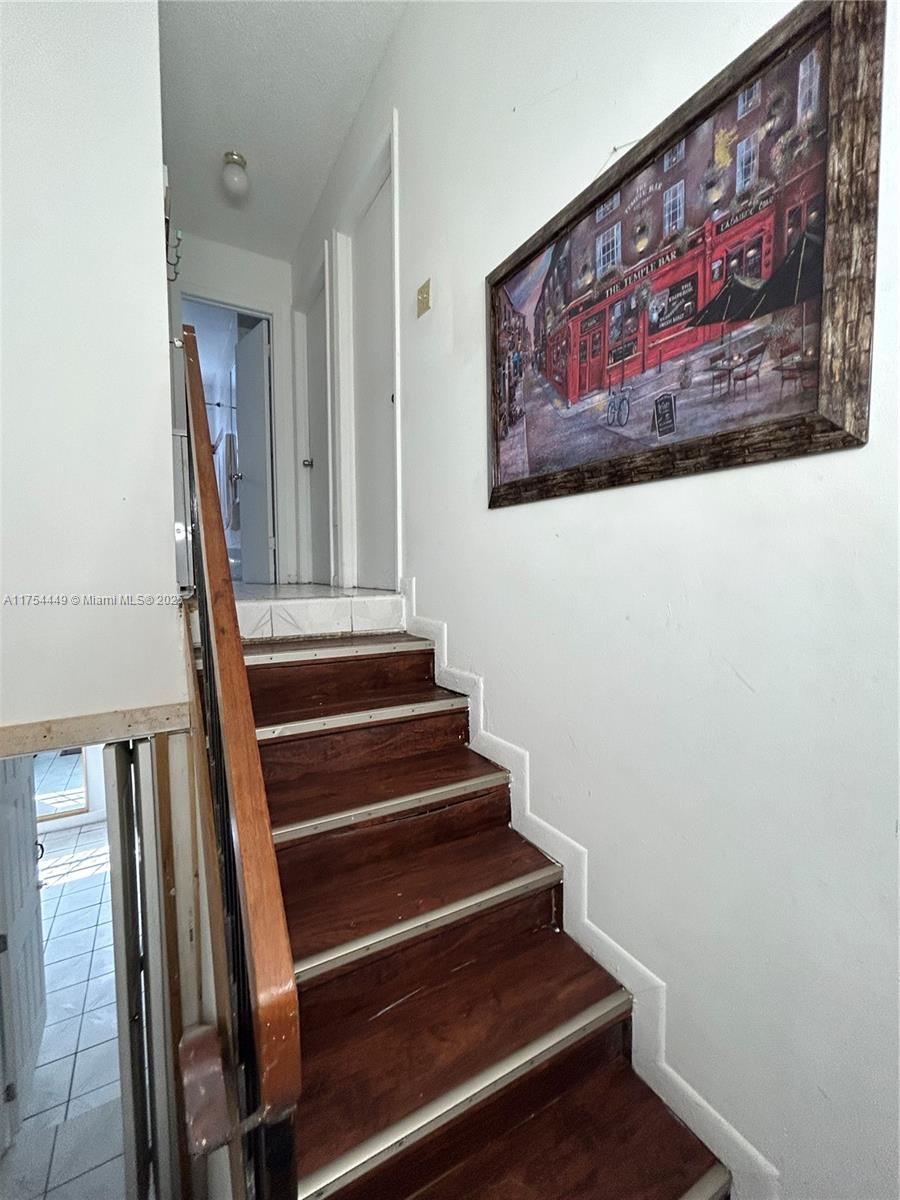 ALTAMIRA GARDENS CONDO - Residential