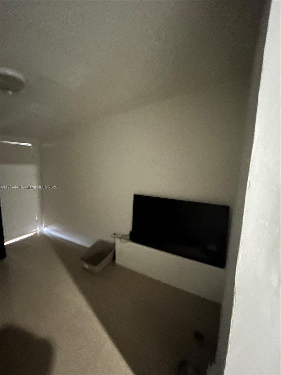 ALTAMIRA GARDENS CONDO - Residential