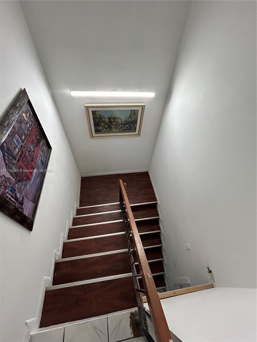 ALTAMIRA GARDENS CONDO - Residential