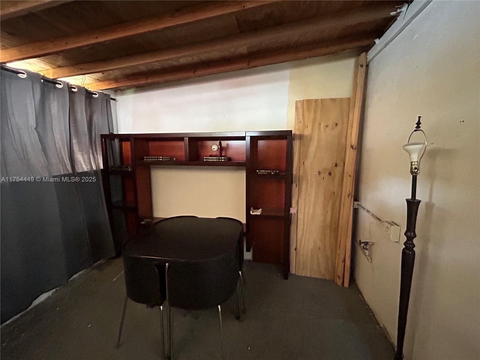 ALTAMIRA GARDENS CONDO - Residential