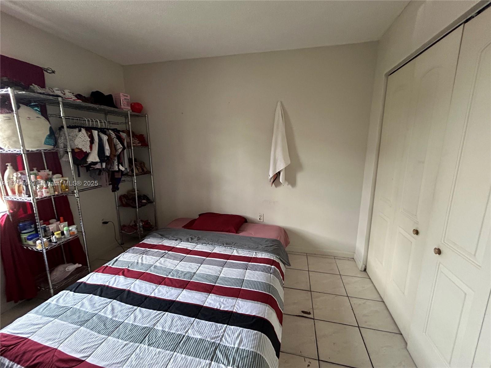 ALTAMIRA GARDENS CONDO - Residential