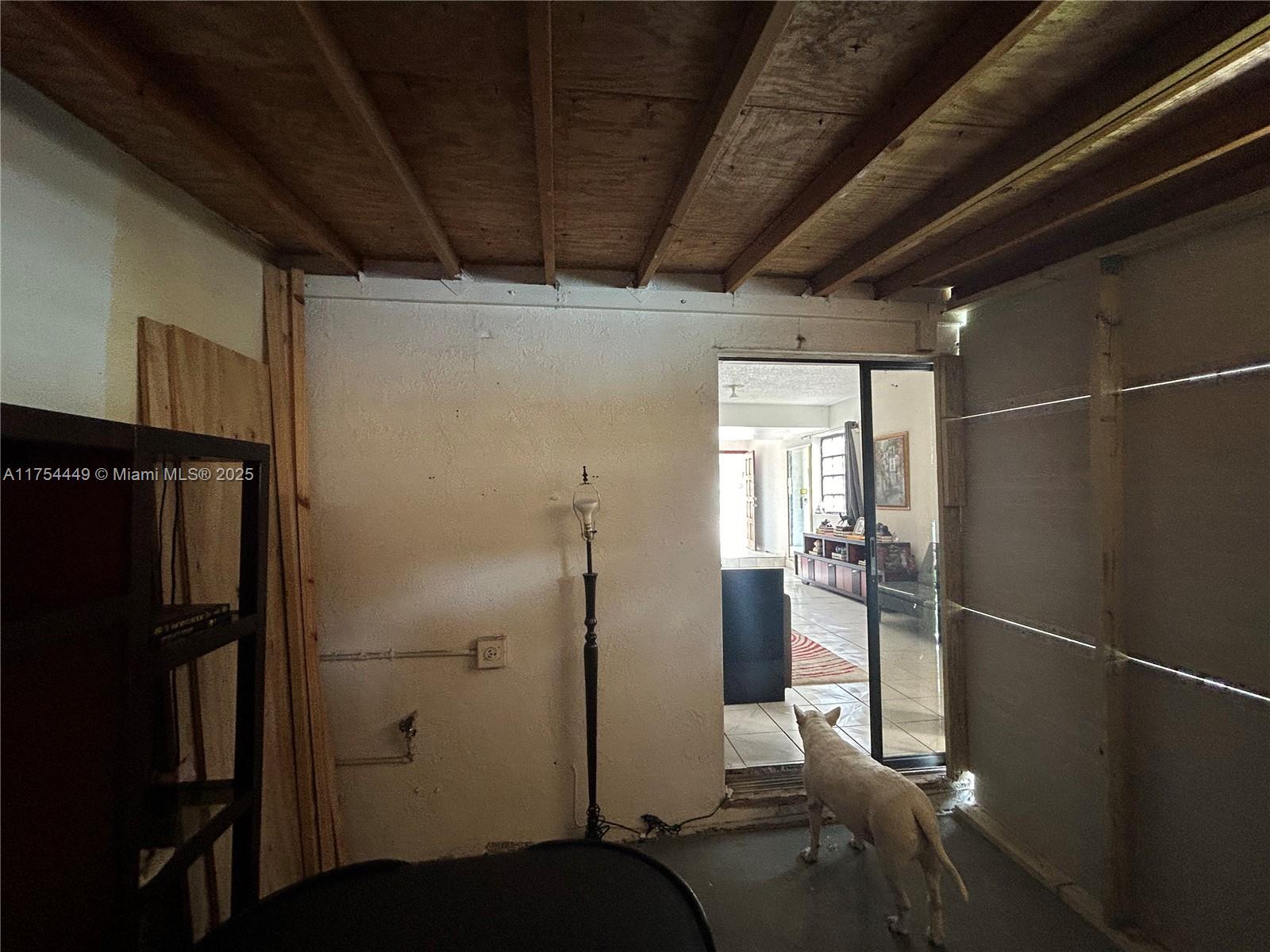 ALTAMIRA GARDENS CONDO - Residential