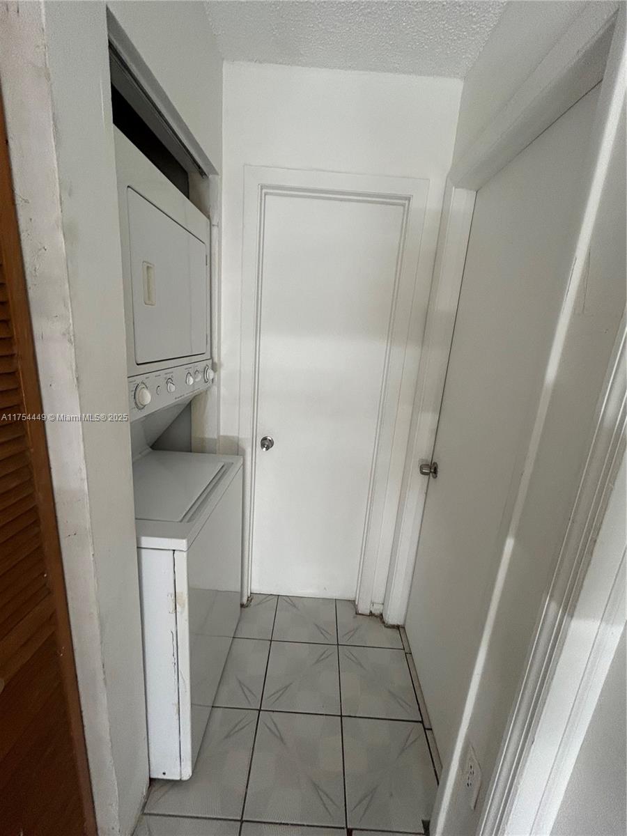 ALTAMIRA GARDENS CONDO - Residential