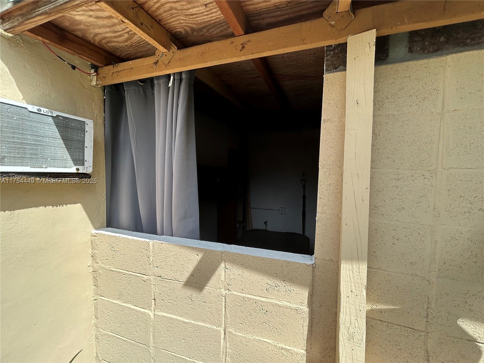 ALTAMIRA GARDENS CONDO - Residential